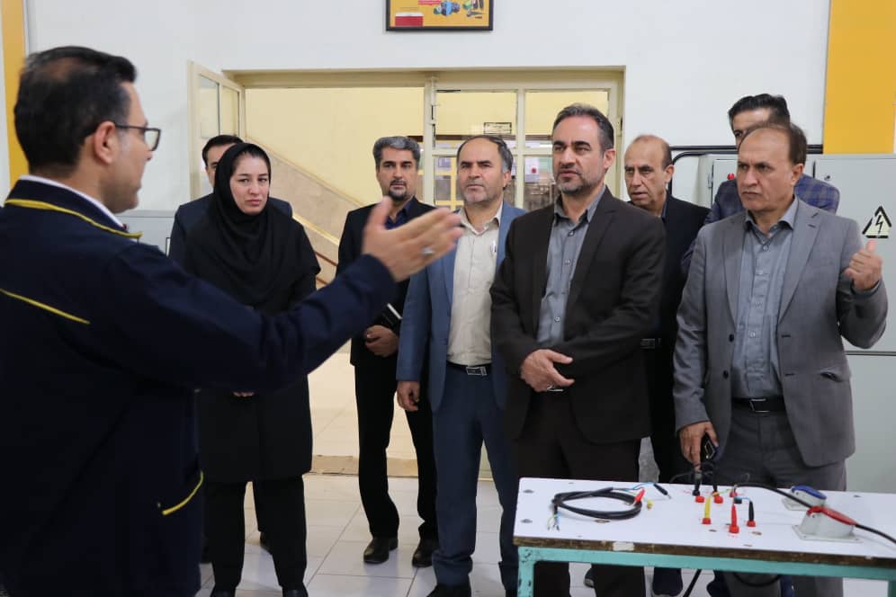 سرپرست شرکت شهرک‌های صنعتی فارس؛