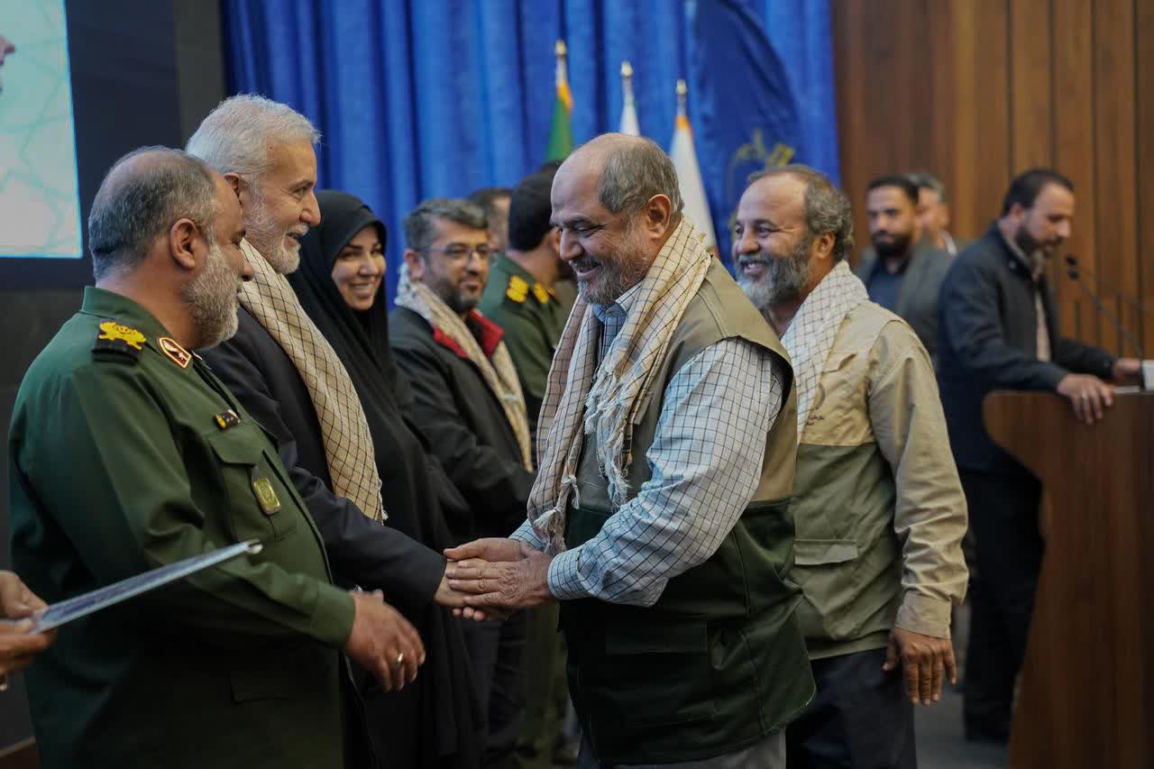 در همایش جهادگران بسیجی شیراز مطرح شد؛