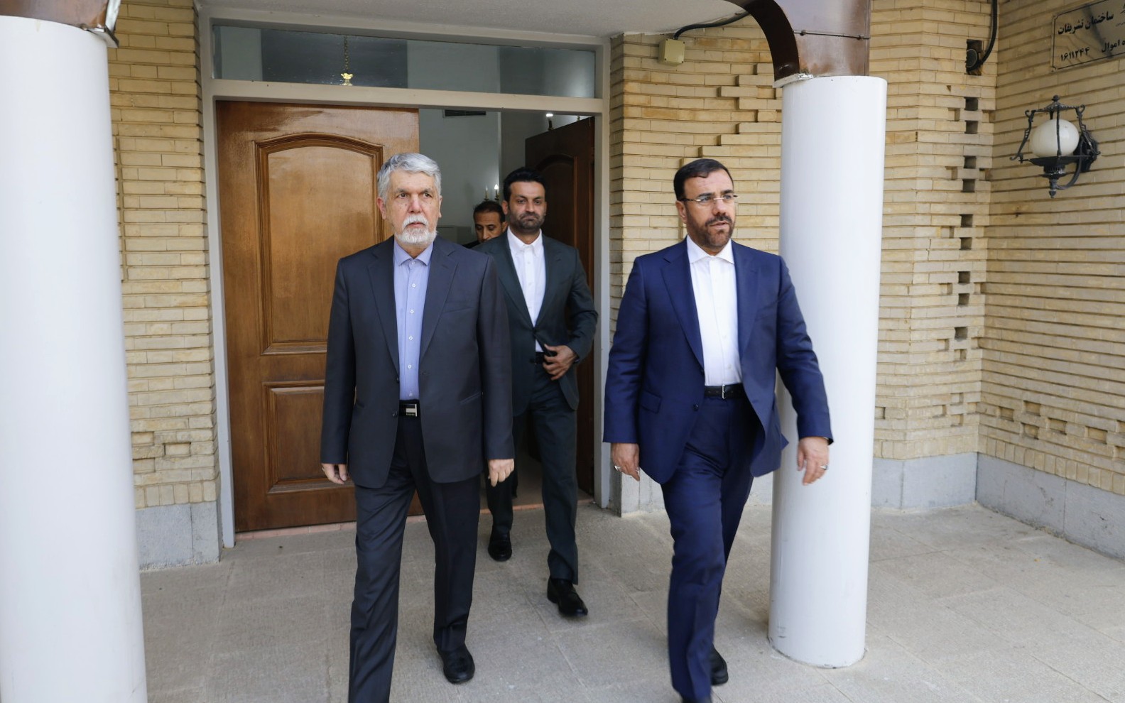 وزیر فرهنگ و ارشاد اسلامی وارد شیراز شد