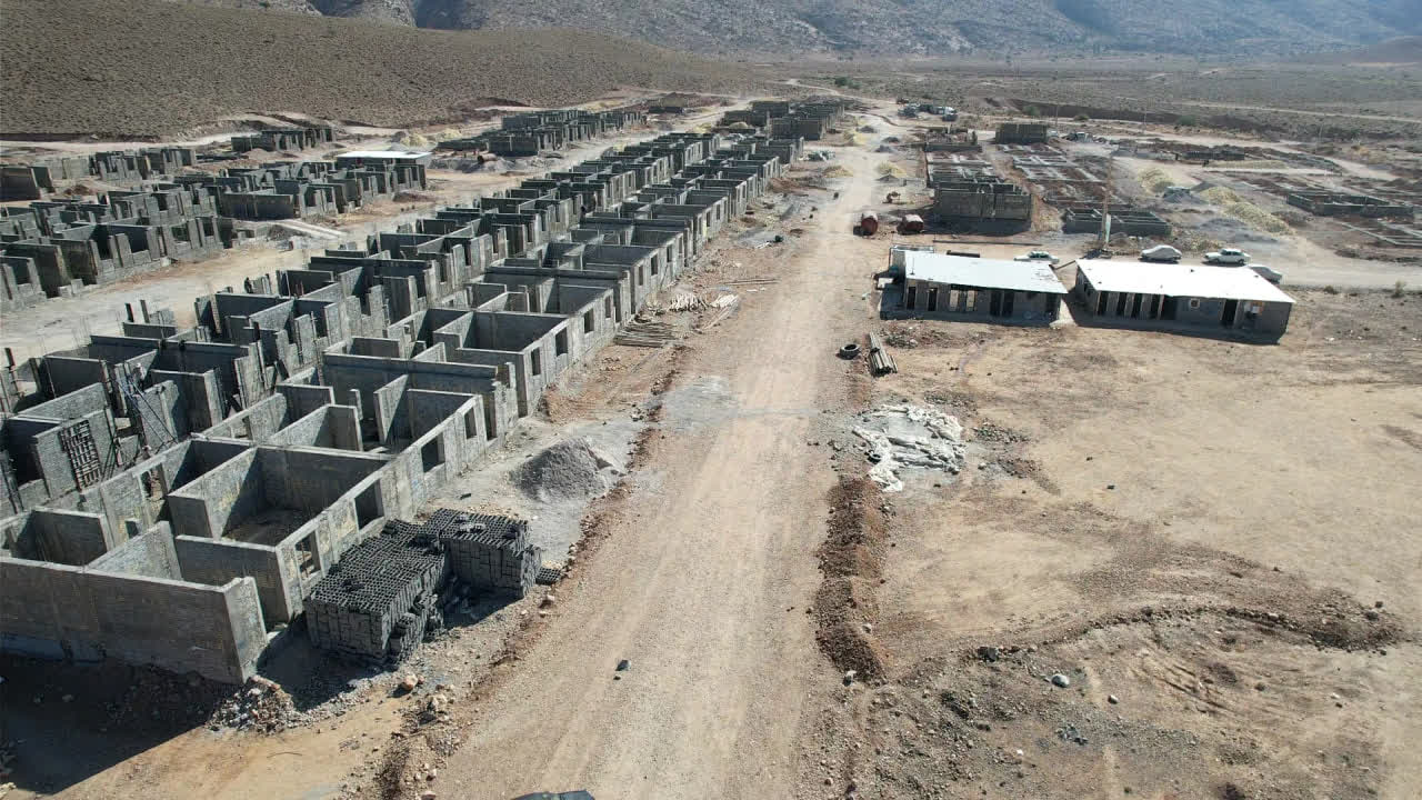 رویکردهای بنیاد مسکن در توسعه طرح های نهضت ملی مسکن شهرستان ارسنجان 